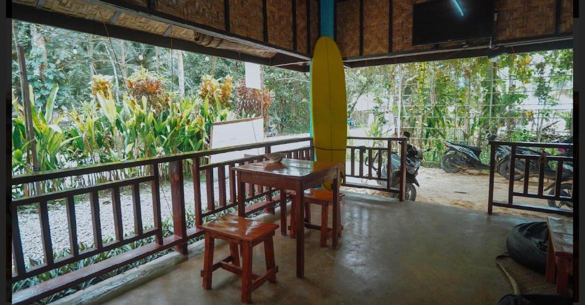 Tres Islas Hostel General Luna  Exterior photo