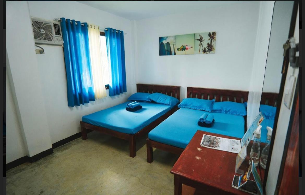 Tres Islas Hostel General Luna  Exterior photo