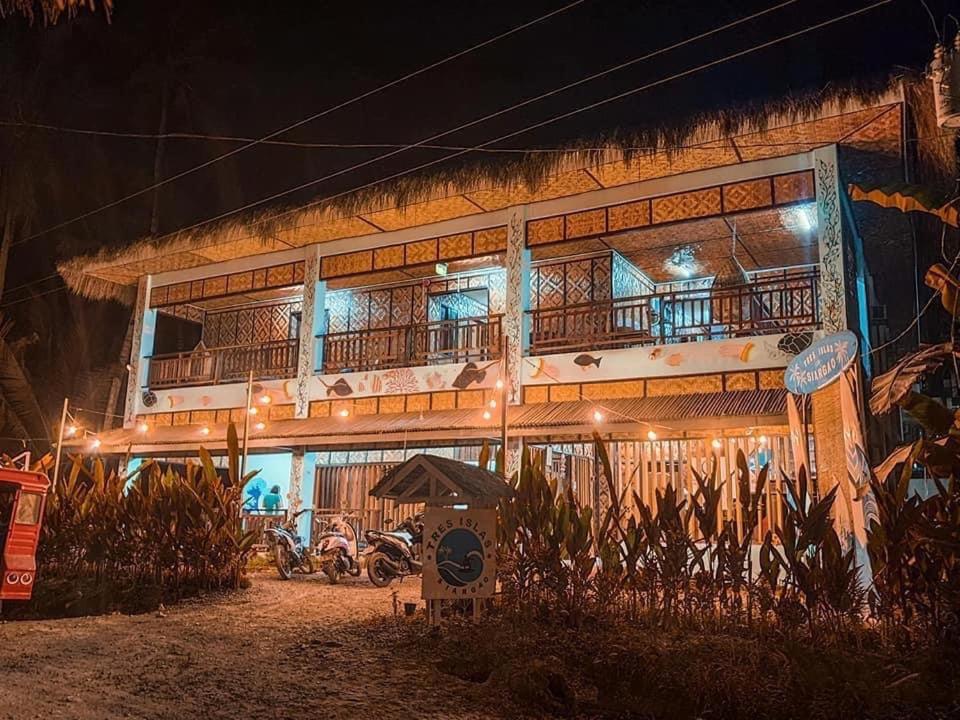 Tres Islas Hostel General Luna  Exterior photo