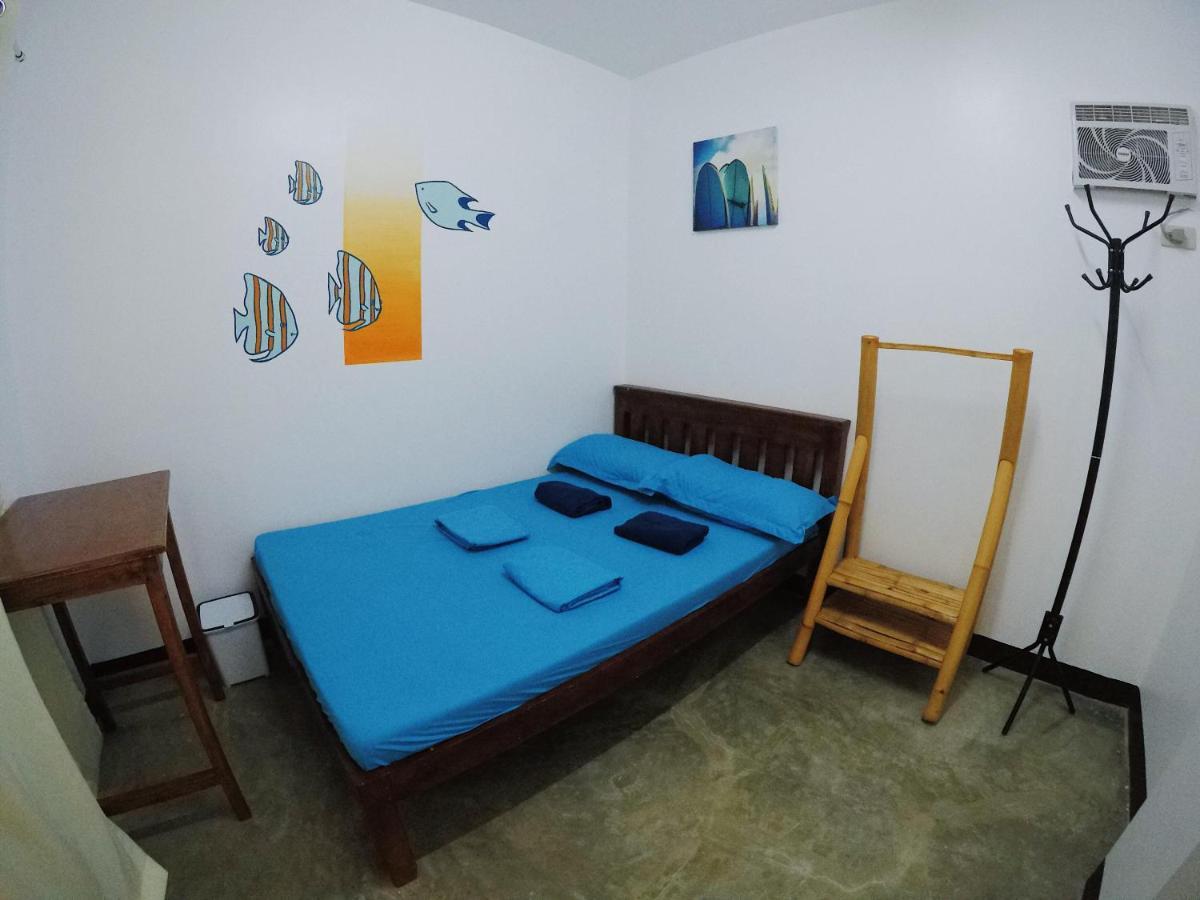 Tres Islas Hostel General Luna  Exterior photo