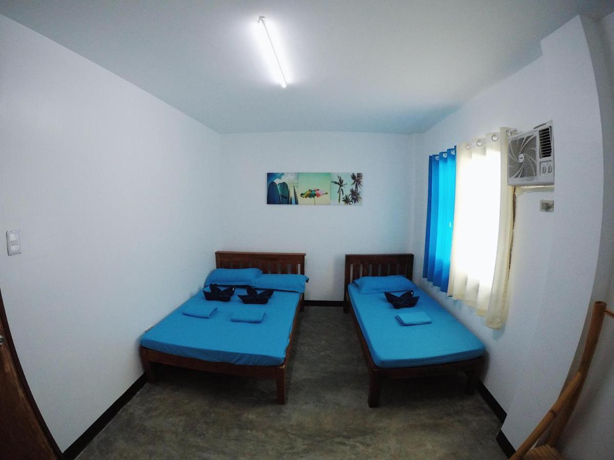 Tres Islas Hostel General Luna  Exterior photo
